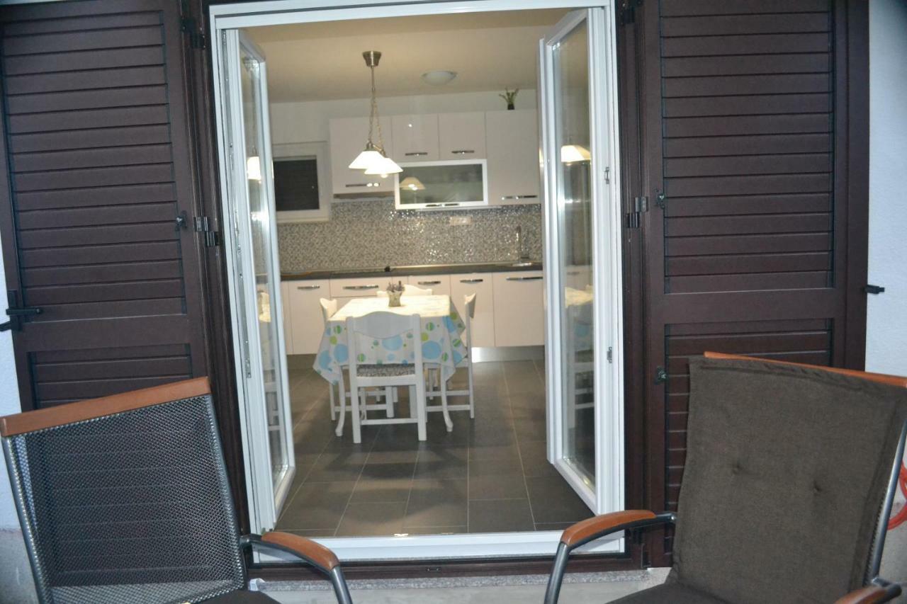 Apartman Bebe In Old Town- With Free Parking Sibenik Exterior photo